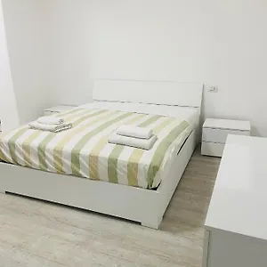 Living Center Catania